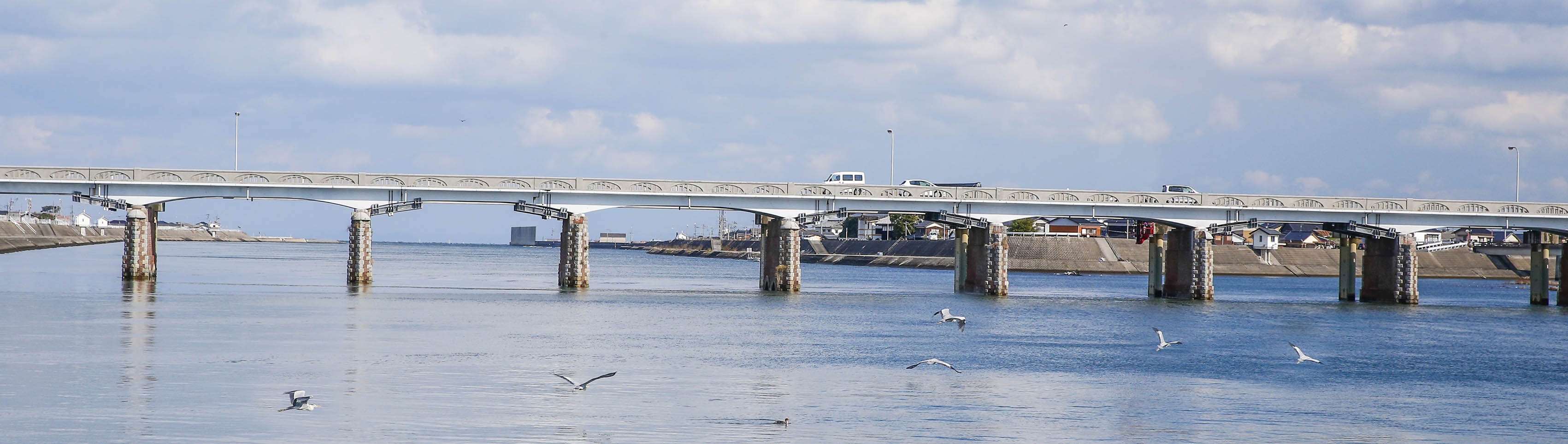 福岡県築上郡吉富町の山国橋