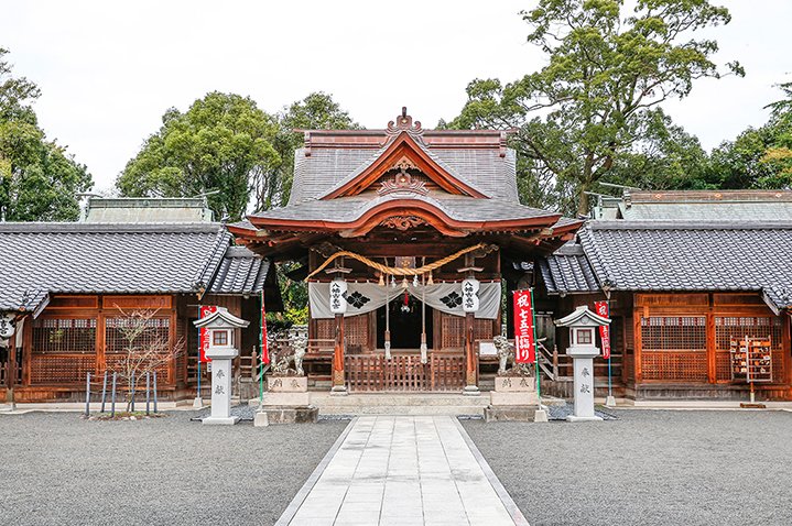 八幡古表神社　遠景