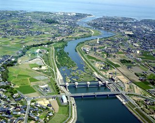 福岡県築上郡吉富町の空撮画像