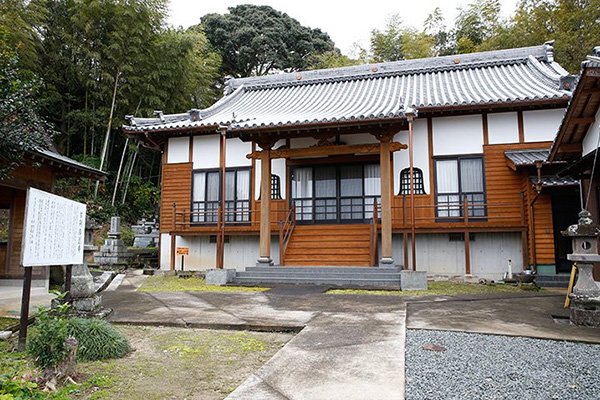 広運寺(野田新助・吉岡八太夫の墓).jpg