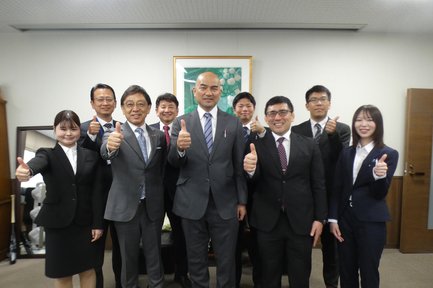 中学校先生集合写真