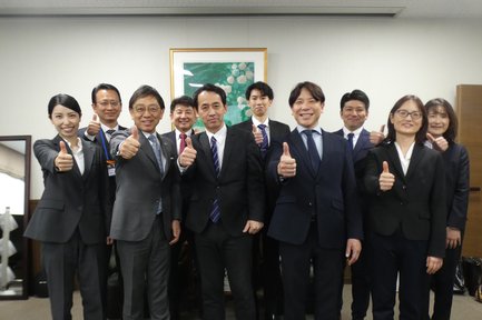 小学校先生集合写真