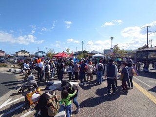駅前イベントの様子